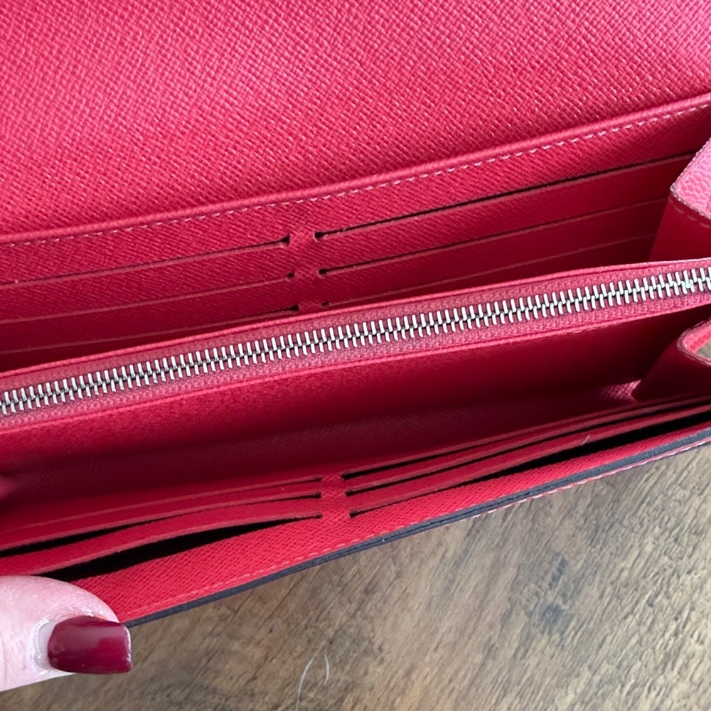 ** Louis Vuitton ** Wallet Epi Sarah Wallet Castillan Red Valentine’s Day COA - Picture 8 of 15